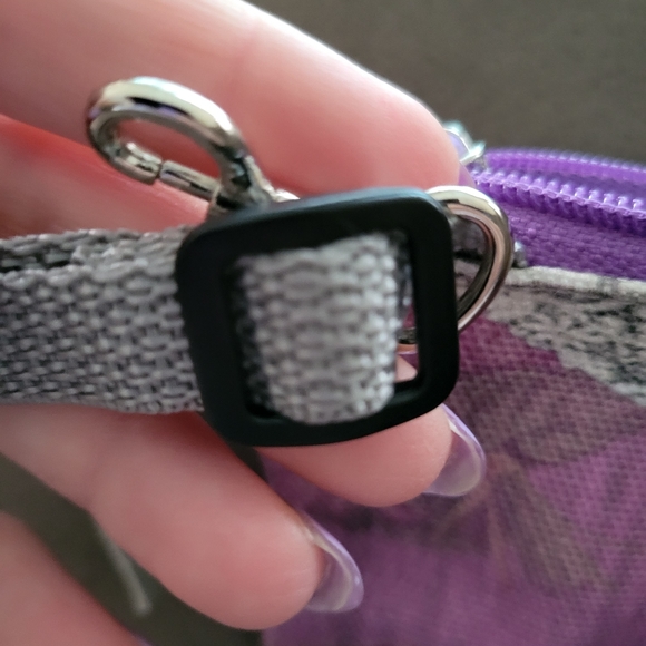 Adjustable Purse - Picture 6 of 6